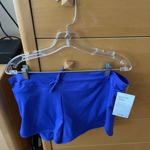 Athleta kata surge short NWT